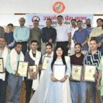 उत्तरांचल प्रेस क्लब में पत्रकारिता दिवस पर पत्रकारों को किया गया सम्मानित